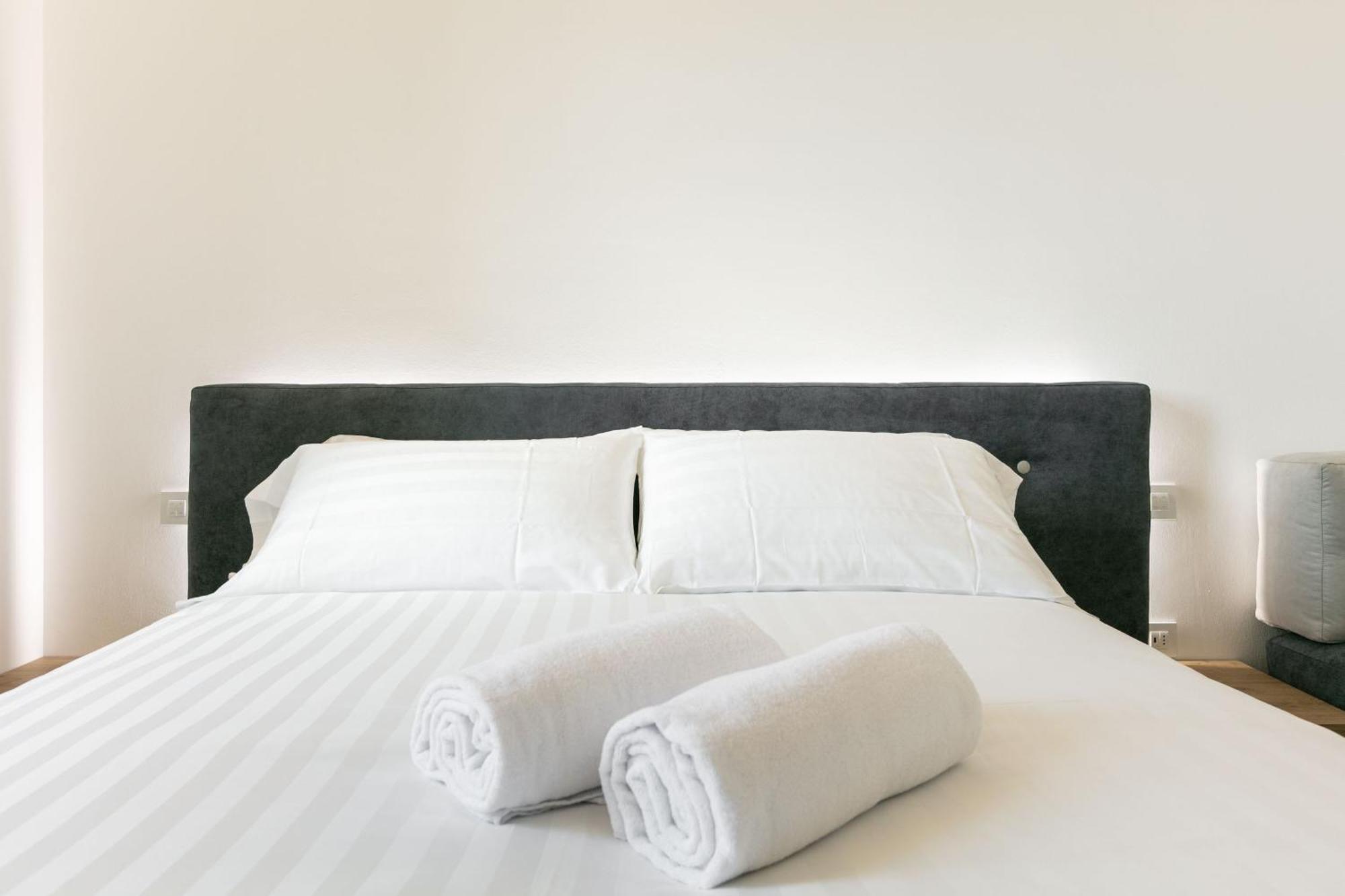 Domus Cavour Rooms&Suites Tirano Chambre photo